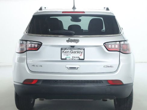 Used 2025 Jeep Compass Latitude AWD/4WD image 41