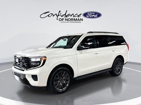 New 2026 Ford Expedition Platinum AWD/4WD image 1
