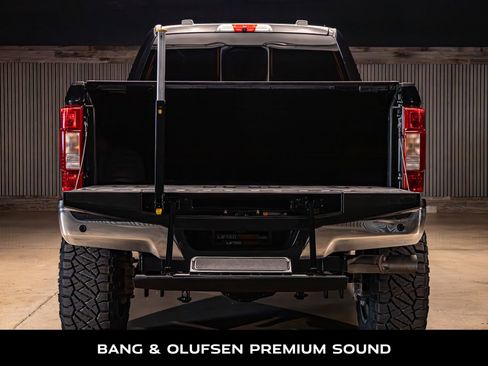 Used 2020 Ford F250 Lariat w/ Lariat Value Package AWD/4WD image 8