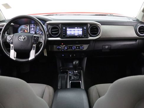 Used 2019 Toyota Tacoma SR5 AWD/4WD image 22