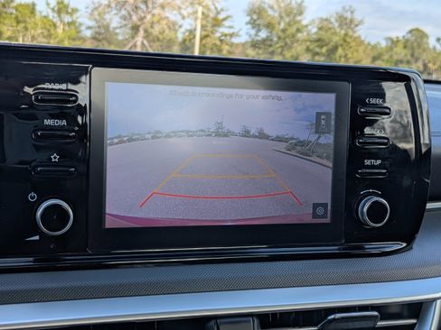 Used 2022 Kia K5 LXS image 22