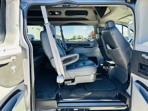 Used 2015 Ford Transit 150 130 Low Roof w/ Exterior Upgrade Package image 29