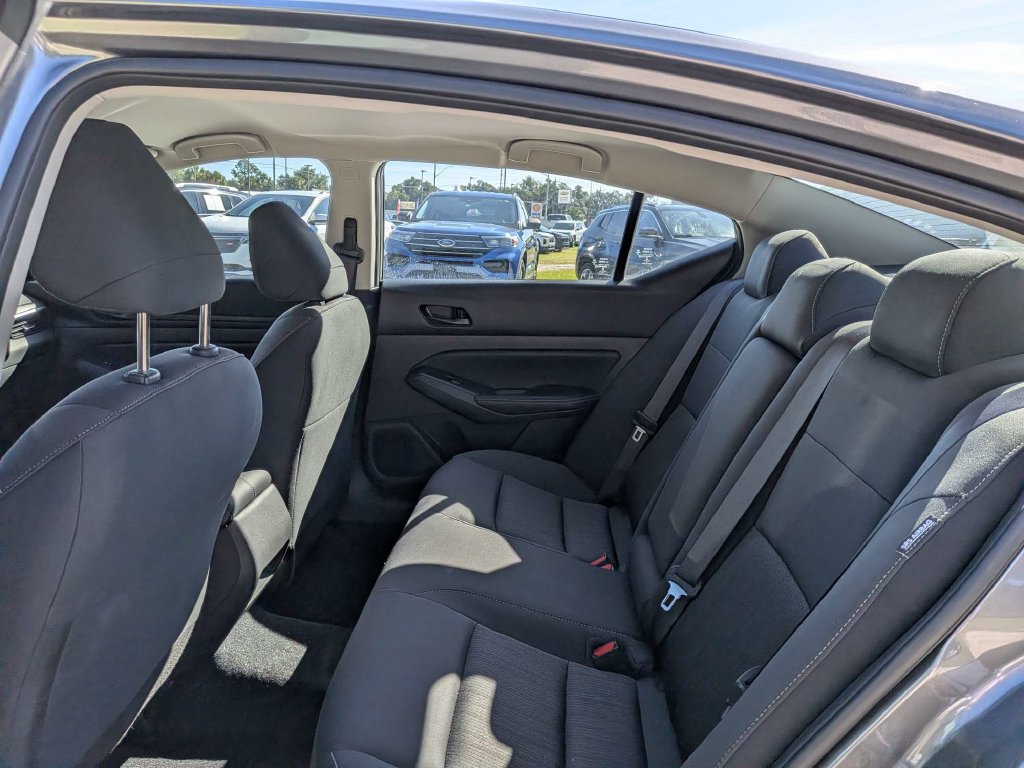 Used 2026 Nissan Altima 2.5 SV FWD image 12