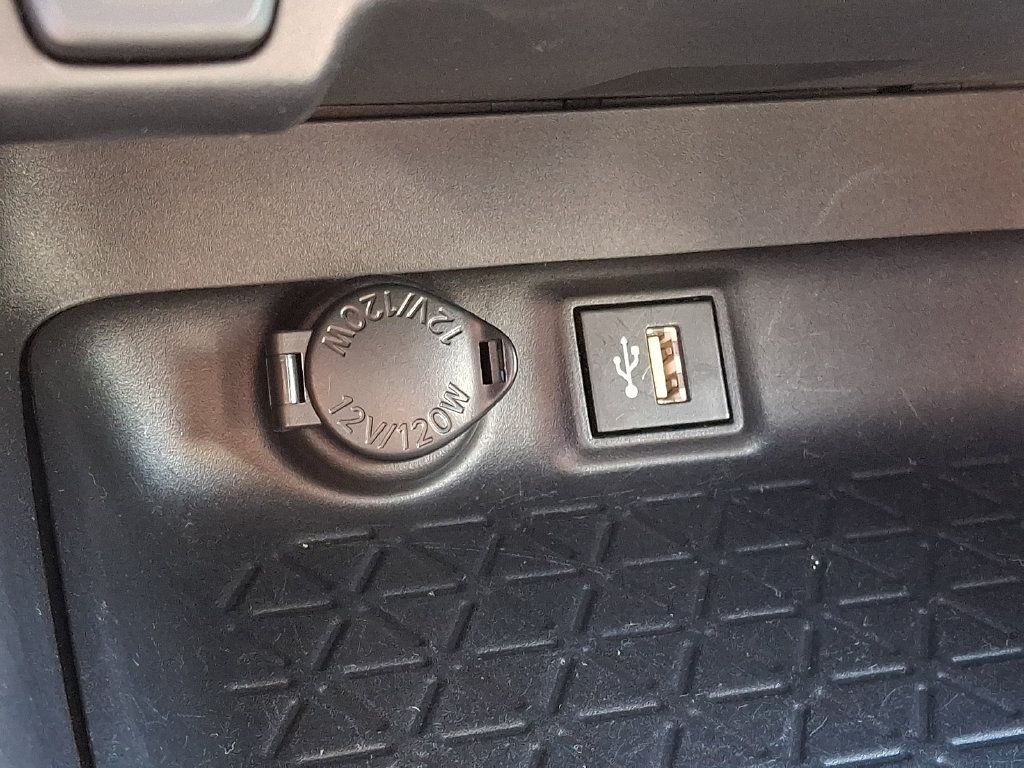 Certified 2024 Toyota RAV4 LE AWD/4WD image 27