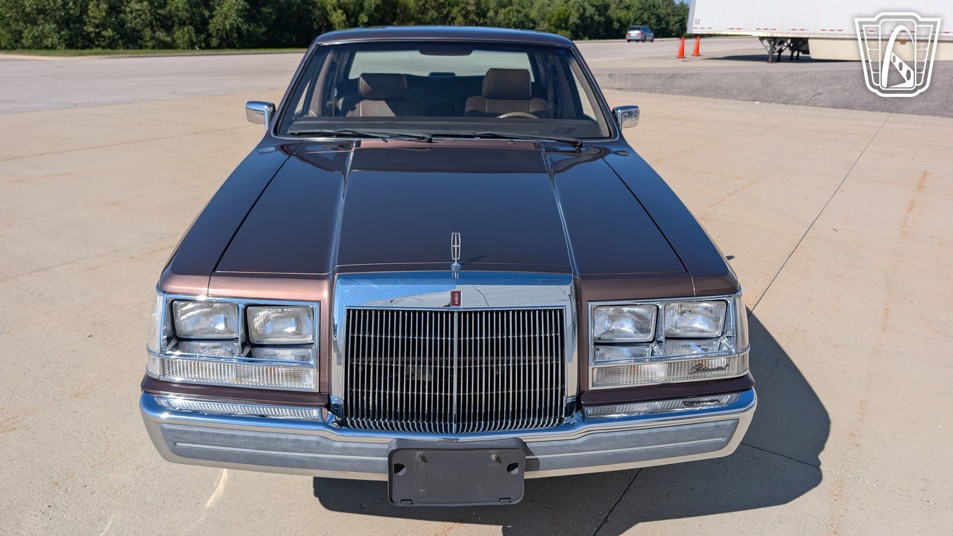 Used 1987 Lincoln Continental Signature RWD image 23
