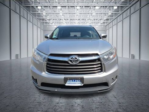 Used 2016 Toyota Highlander XLE AWD/4WD image 13