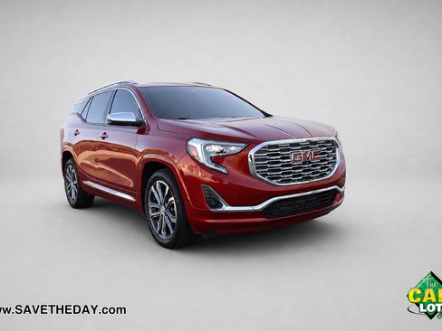Used 2019 GMC Terrain Denali w/ Advanced Safety Package FWD image 10