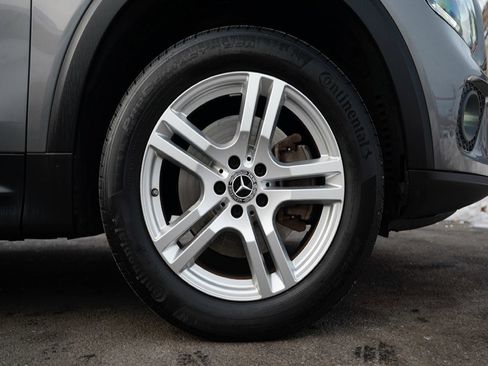 Used 2020 Mercedes-Benz GLB 250 4MATIC image 18