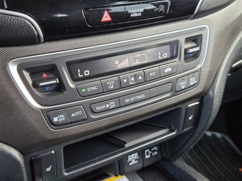 Used 2022 Honda Passport TrailSport image 17