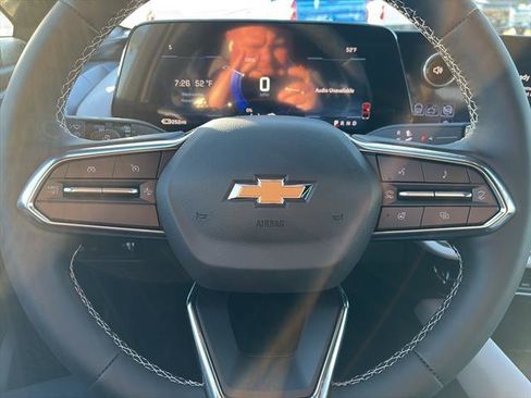 New 2026 Chevrolet Equinox EV LT image 19