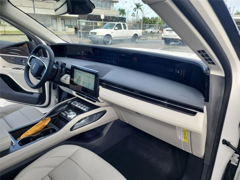 New 2026 Lincoln Nautilus Premier w/ Equipment Group 102A image 26