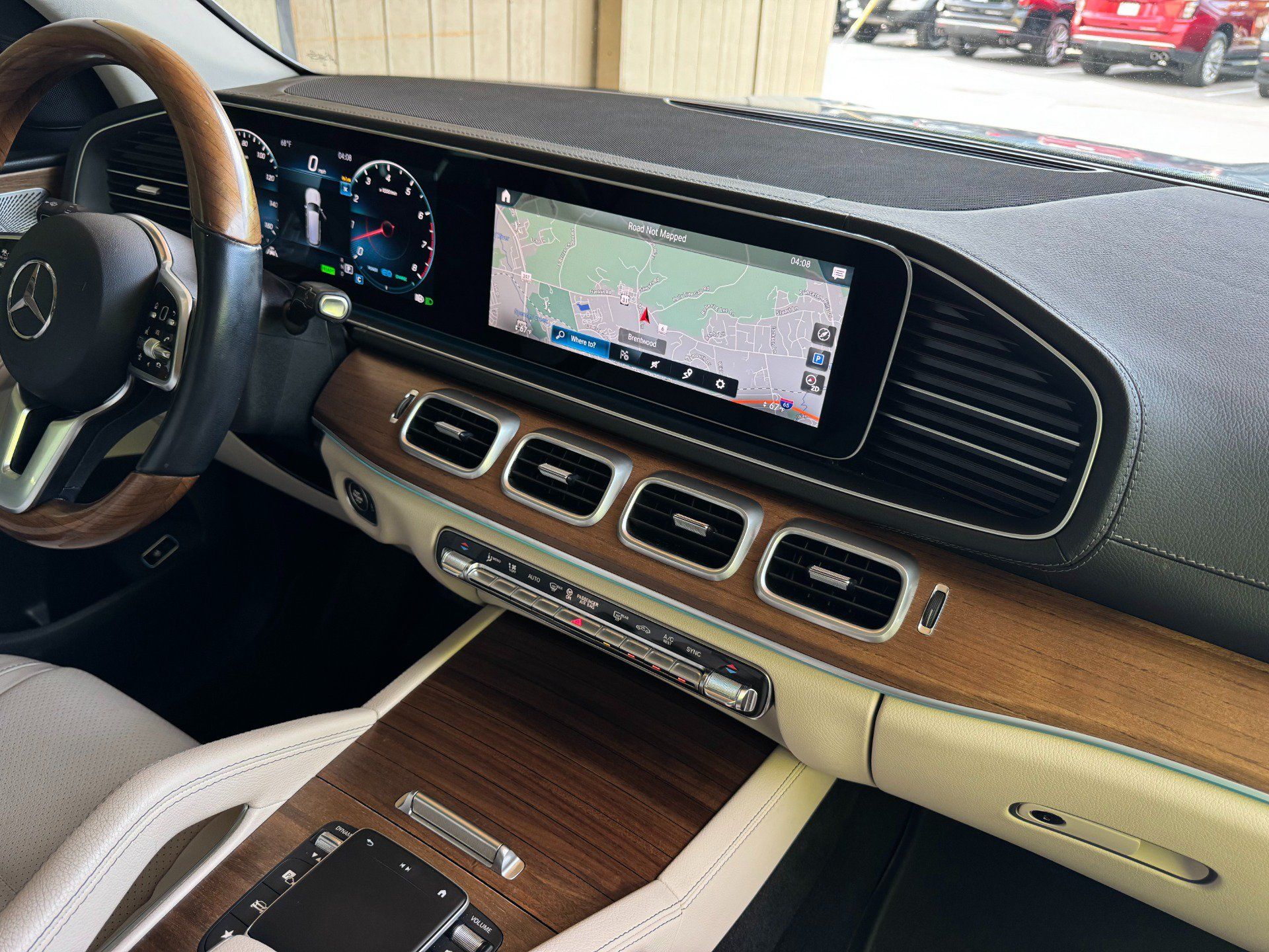 Used 2022 Mercedes-Benz GLS 450 4MATIC image 28
