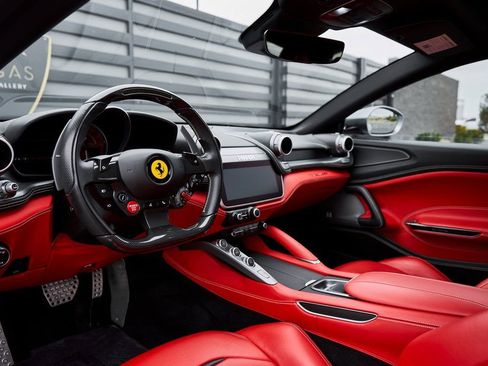 Used 2020 Ferrari GTC4Lusso T RWD image 2
