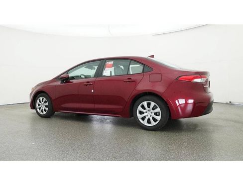 Used 2026 Toyota Corolla LE FWD image 25