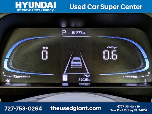 Certified 2024 Hyundai Elantra SE FWD image 28