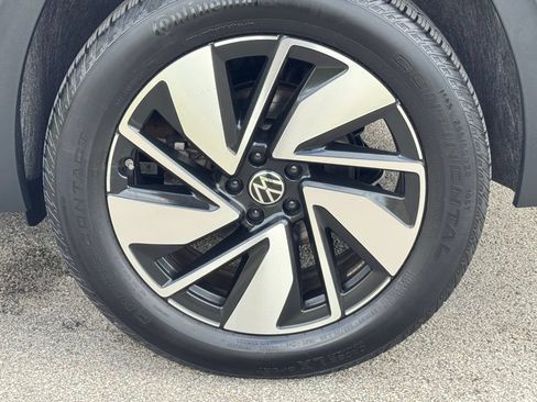 Used 2024 Volkswagen Atlas SE AWD/4WD image 8
