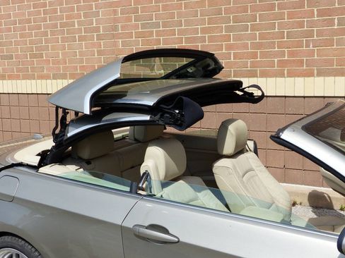 Used 2008 BMW 328i Convertible RWD image 26