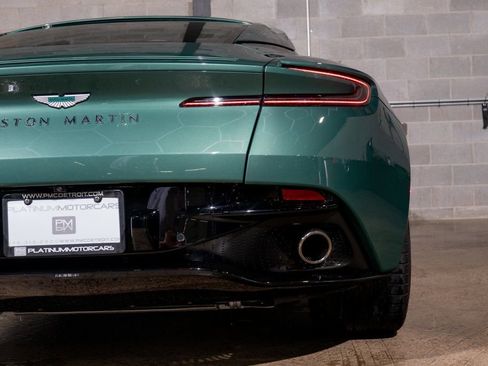 Used 2024 Aston Martin DB12 Coupe image 38
