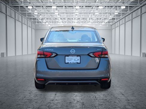 Used 2021 Nissan Versa SV FWD image 4