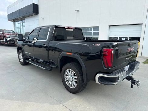 Used 2024 GMC Sierra 2500 SLT w/ SLT Premium Package AWD/4WD image 5