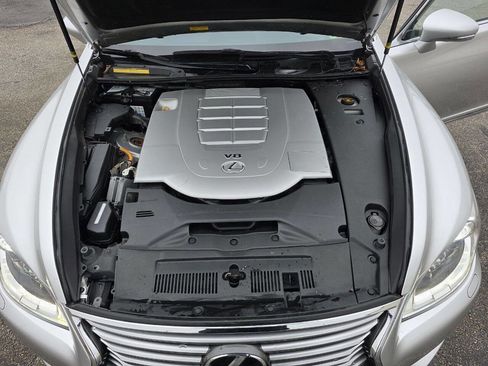 Used 2014 Lexus LS 460 AWD image 22