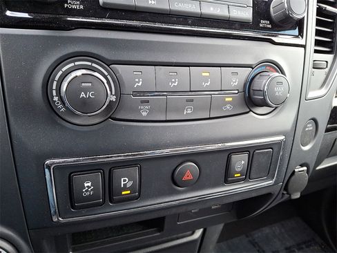 Used 2023 Nissan Titan SV w/ Accessory Utility Package image 18