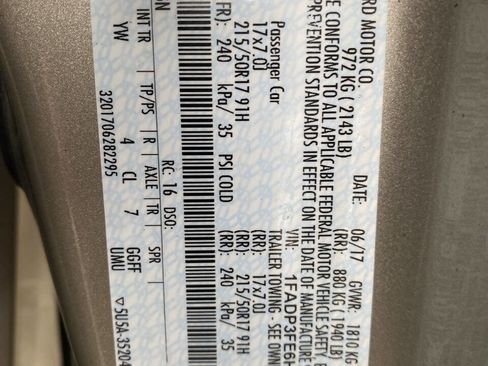 Used 2017 Ford Focus SE image 38