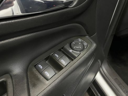 Used 2023 Chevrolet Equinox LT AWD/4WD image 24