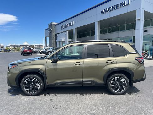 Used 2026 Subaru Forester Limited AWD/4WD image 2