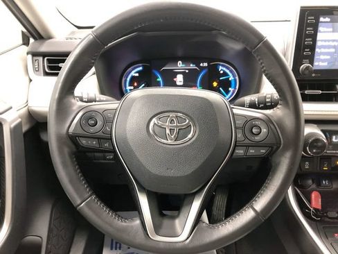 Used 2019 Toyota RAV4 Limited w/ Carpet Mat Package AWD/4WD image 16