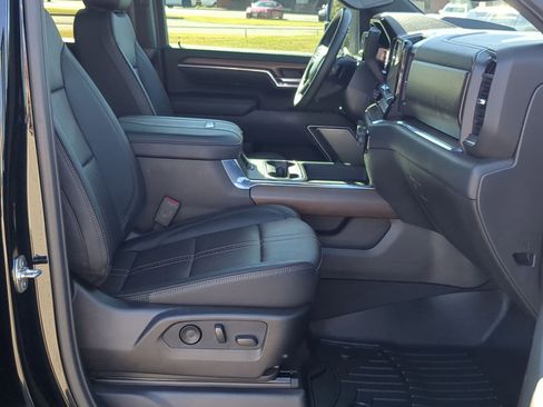 Used 2025 Chevrolet Silverado 2500 High Country w/ High Country Premium Package image 27