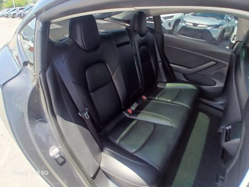Used 2022 Tesla Model 3 Long Range AWD/4WD image 14