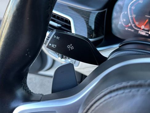 Used 2020 BMW 750i xDrive w/ Executive Package image 41