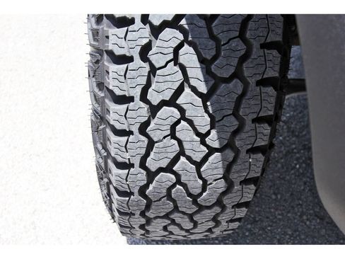 Used 2026 Ford Bronco Badlands AWD/4WD image 29