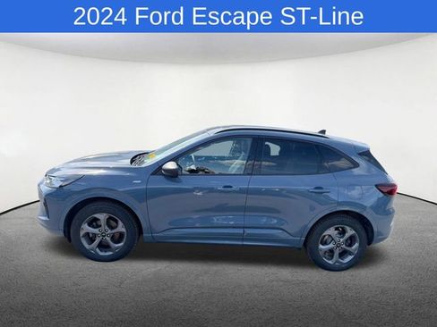 Used 2024 Ford Escape ST-Line w/ Tech Pack #1 AWD/4WD image 3