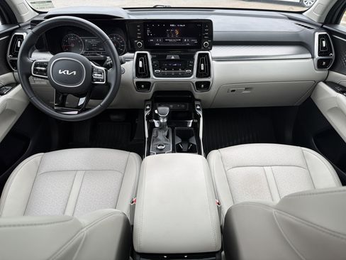 Used 2022 Kia Sorento SX AWD/4WD image 4