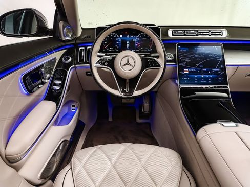 Used 2024 Mercedes-Benz Maybach S 580 4MATIC image 15