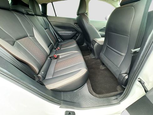 Certified 2025 Subaru Crosstrek 2.5i Limited w/ Crosstrek Mirror Package image 36