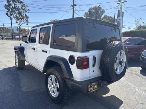 Used 2018 Jeep Wrangler Unlimited Sport S AWD/4WD image 6
