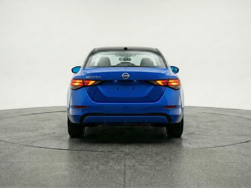 Used 2025 Nissan Sentra SV FWD image 7