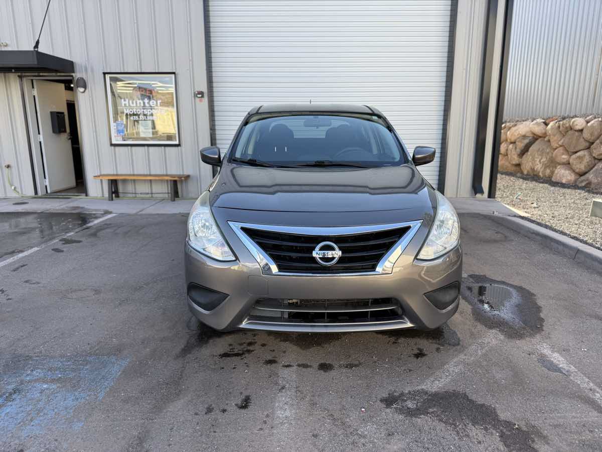 Used 2016 Nissan Versa SV FWD image 14