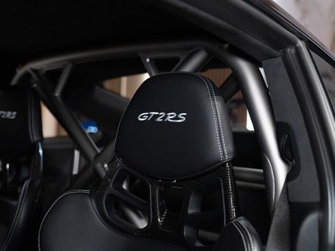 Used 2018 Porsche 911 GT2 RS RWD image 25
