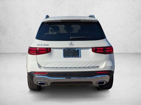 Certified 2026 Mercedes-Benz GLB 250 image 7