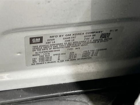 Used 2022 Chevrolet Trax LT w/ LT Convenience Package image 29