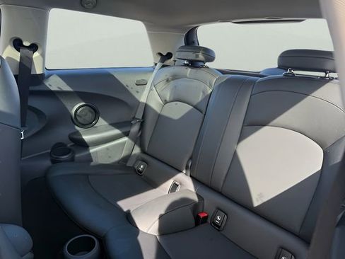 Used 2019 MINI Cooper S image 10