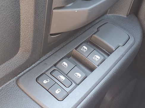 Used 2026 RAM 3500 Tradesman w/ Chrome Appearance Group A AWD/4WD image 15