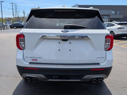 Certified 2022 Ford Explorer Platinum w/ Equipment Group 601A AWD/4WD image 5