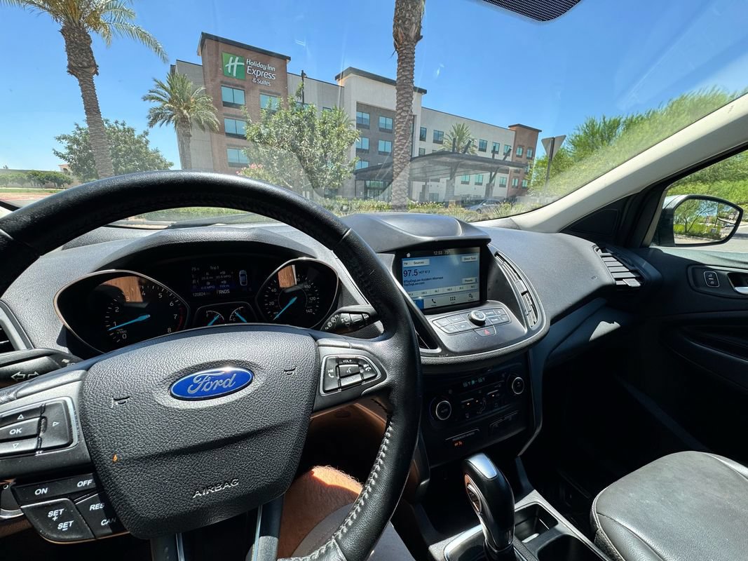 Used 2019 Ford Escape SEL AWD/4WD image 12