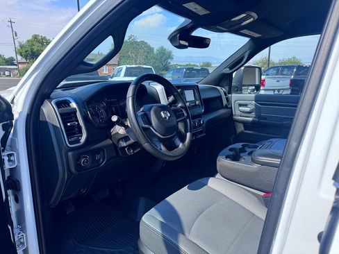 Used 2023 RAM 2500 Big Horn w/ Cold Weather Group AWD/4WD image 14