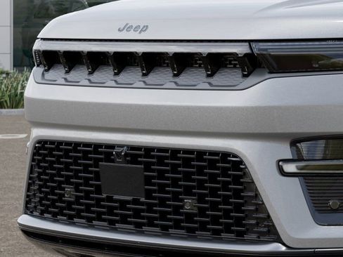 New 2026 Jeep Grand Wagoneer Limited AWD/4WD image 11